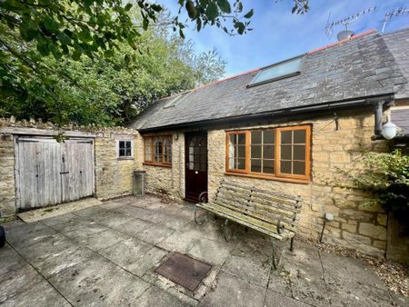 1 bedroom barn to rent - Photo 4