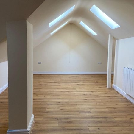 Market Place - Photo 4