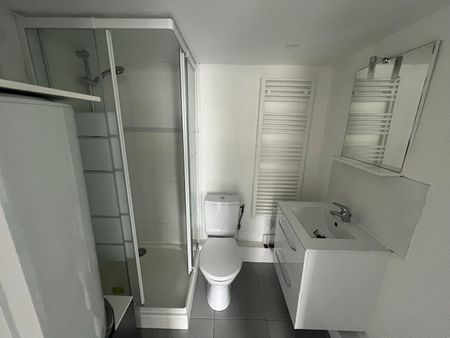 T1 bis non meublé 22,66 m2 , rue Nationale réf 1468-001 - Photo 2