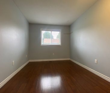 For Lease - 50 Chapman Court Unit# 53, London North, Ontario - Photo 5