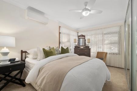 Light Filled Family Home in a Quiet Penshurst Pocket - Photo 2