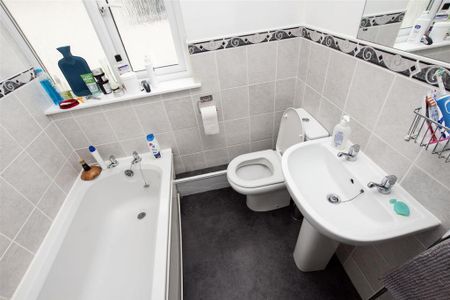 2 bedroom house to rent - Photo 2
