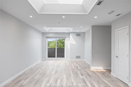 For Lease - 1500 OUELLETTE Unit# 403, Windsor, Ontario - Photo 5
