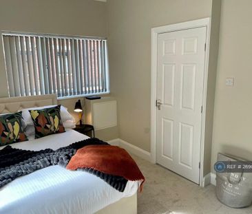 1 bedroom in a house share to rent - Photo 6