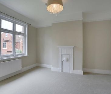 3 bedroom semi-detached house to rent - Photo 3