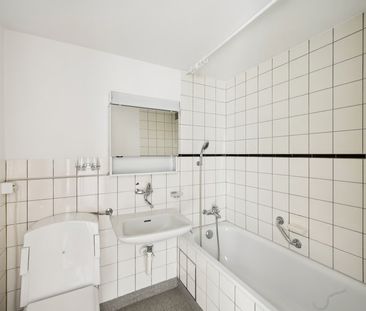 1 Zimmer, 30 m², 3. Stock - Photo 2