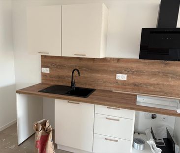 Location Appartement 3 pièces 50m² POURRIERES 83910 - Photo 6