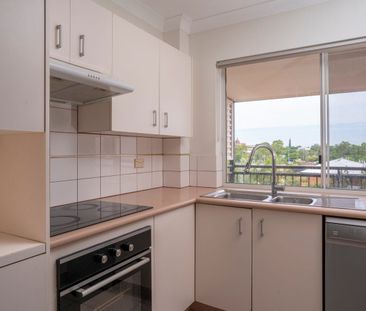 BREAK LEASE, CITY VIEWS, 3 AIR CONDS, 2 BALCONIES, AUTO SLUG, SECUR... - Photo 2