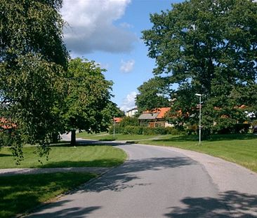 Rosenlund, Södertälje, Stockholm - Photo 2