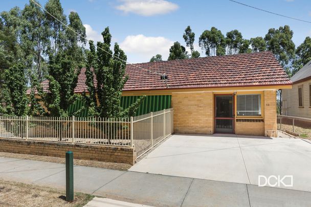 13 Maple Street Golden Square VIC - Photo 1