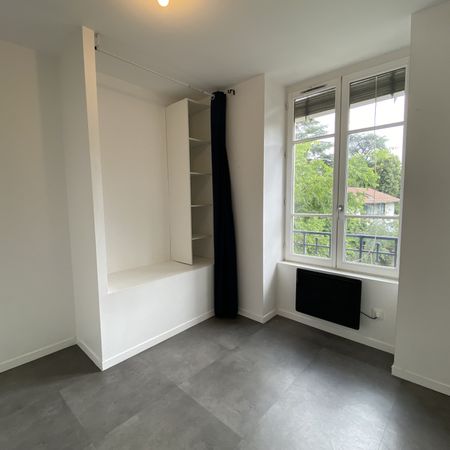 Location Appartement 2 pièces 38m² LYON 3ème - Photo 3