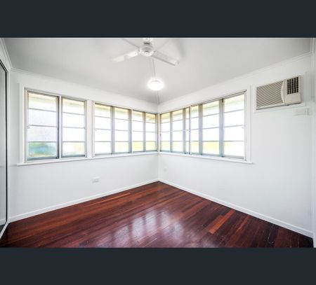 48 Eyre Street, North Ward, Qld 4810 - Photo 3