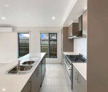 165 Regent Street, Mernda, Vic 3754 - Photo 2