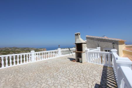 Spacious villa for rent with sea views - Photo 3