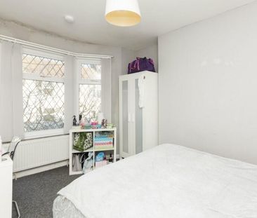 2 Bed Flat, Newmarket Road, BN2 - Photo 1