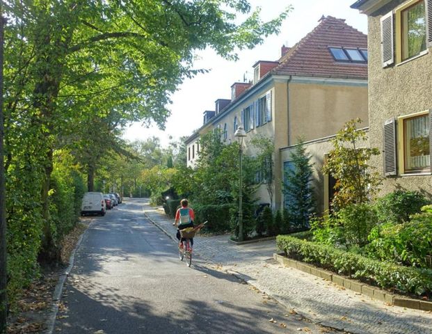 WOHNUNGSTAUSCH Fliegerviertel Haus gegen große Wohnung - Photo 1