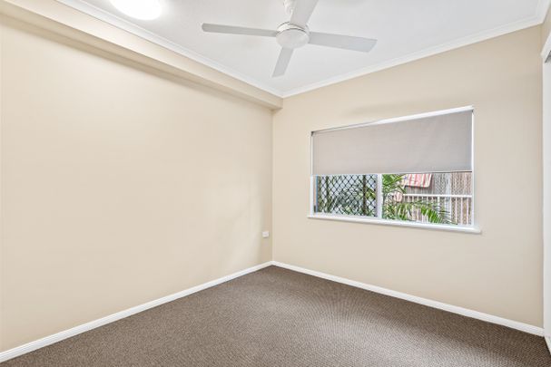 ONE BEDROOM UNIT IN GREAT COMPLEX! - Photo 1