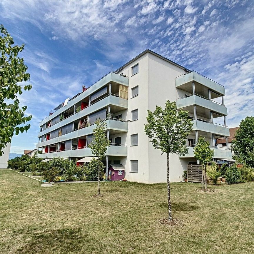 MAGNIFIQUE LOGEMENT PROCHE DU LAC DE NEUCHATEL - Photo 2