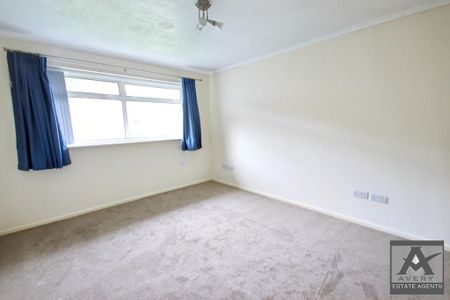 2 bedroom semi-detached house to rent - Photo 2