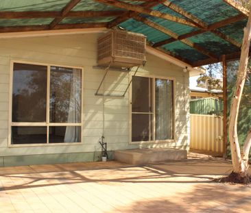 33a Bopeechee Street, Roxby Downs, SA 5725 - Photo 6