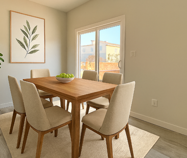 Contemporary 2 Storey Home With Double Garage In Kinglet Gardens. - Photo 3 | Rentumo