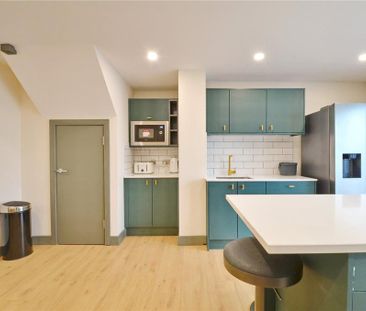 1 bedroom in a house share to rent - Photo 4