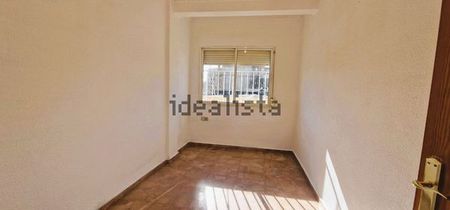 Alquiler de piso en Calle Pavero - Photo 2