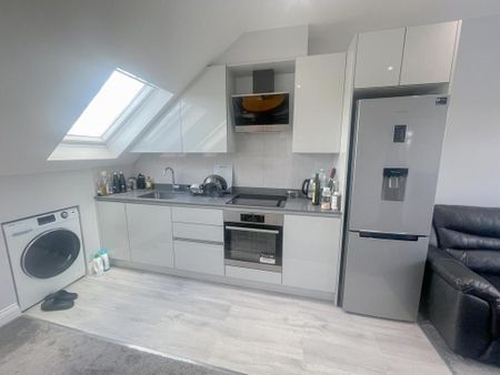 1 bedroom flat to rent - Photo 3