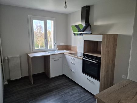 A LOUER Appartement 50000 Saint-lo 5 pièce(s) 99 m2 - Photo 4