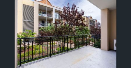 UNFURNISHED 2 BEDROOM, 2 BATHROOM IN THE HEART OF NORTHBRIDGE! - Photo 3