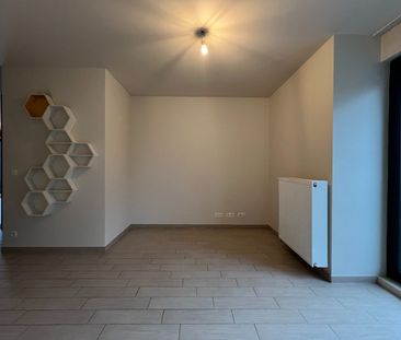 Charmant appartement aan de Leiekaai – Toplocatie in Gent met garag... - Photo 3