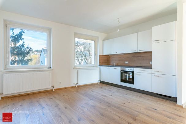 ERSTBEZUG NACH SANIERUNG: 3-ZIMMER-WOHNUNG MIT BALKON - Photo 1