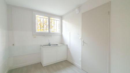 Type 4 refait à neuf de 73 m² – à côté du tram - Photo 5