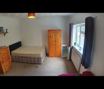 Room in a Shared House, Portswood Road, SO17 - Photo 1