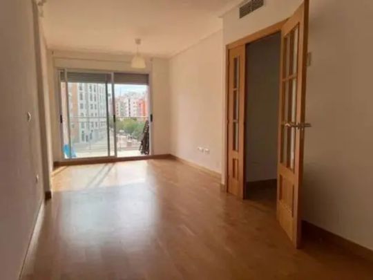 Piso en alquiler en Juan Carlos I - Photo 1