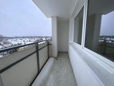 Weitblick inklusive: Großzügige 3-Zimmer-Wohnung mit Balkon frei! - Foto 2