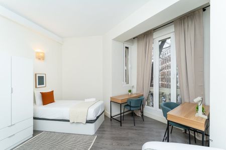 Calle de Blasco de Garay, Madrid, Community of Madrid 28015 - Photo 2