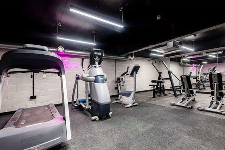 Professional Ensuite Rooms Inc Bills, Beeston, NG9 - Photo 2