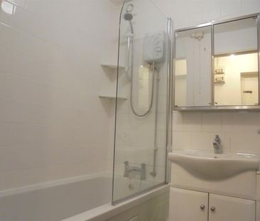 Chantrell Court, Leeds, LS2 7HA - Photo 3