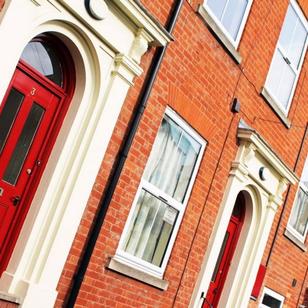 2 Bedroom Terraced To Rent in Lenton - Photo 1