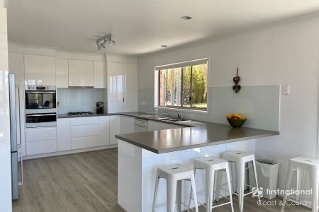 Coastal Lifestyle - Photo 2