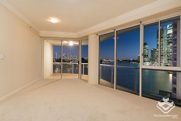 ARGUABLY THE CBD FINEST RIVERFRONT COMPLEX 3 Bedroom Unfurnished - Photo 1