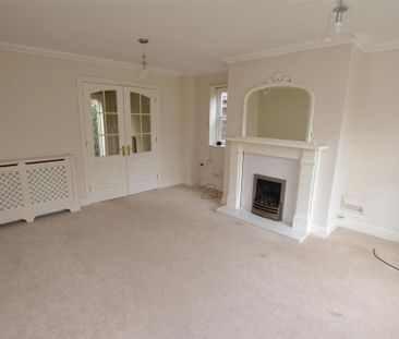 4 bedroom detached house to rent - Photo 2