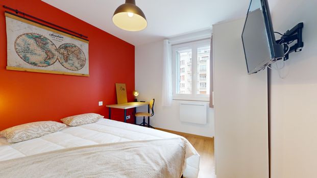 FOCH R Roommate 3 Bedrooms at Grenoble - Photo 1