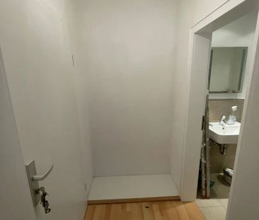 Helle, moderne Single-Wohnung in Bonn Beuel mit Einbauküche - Photo 1