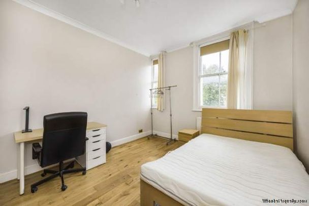 3 bedroom property to rent in London - Photo 1