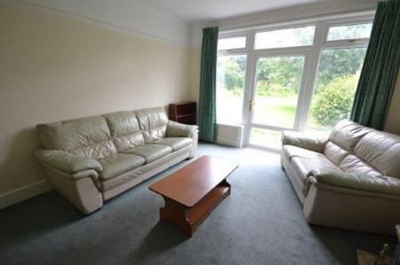 Victoria Park Road, Leicester - Photo 2