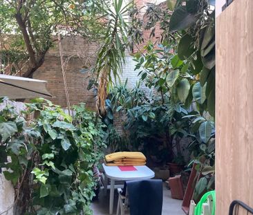 Carrer de Mas, L'Hospitalet de Llobregat, Catalonia - Photo 5