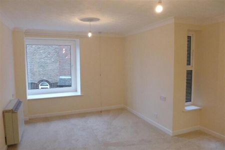 1 bedroom retirement property to rent - Photo 3