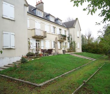 Location Appartement 4 pièces 101m² VARENNES VAUZELLES 58640 - Photo 3